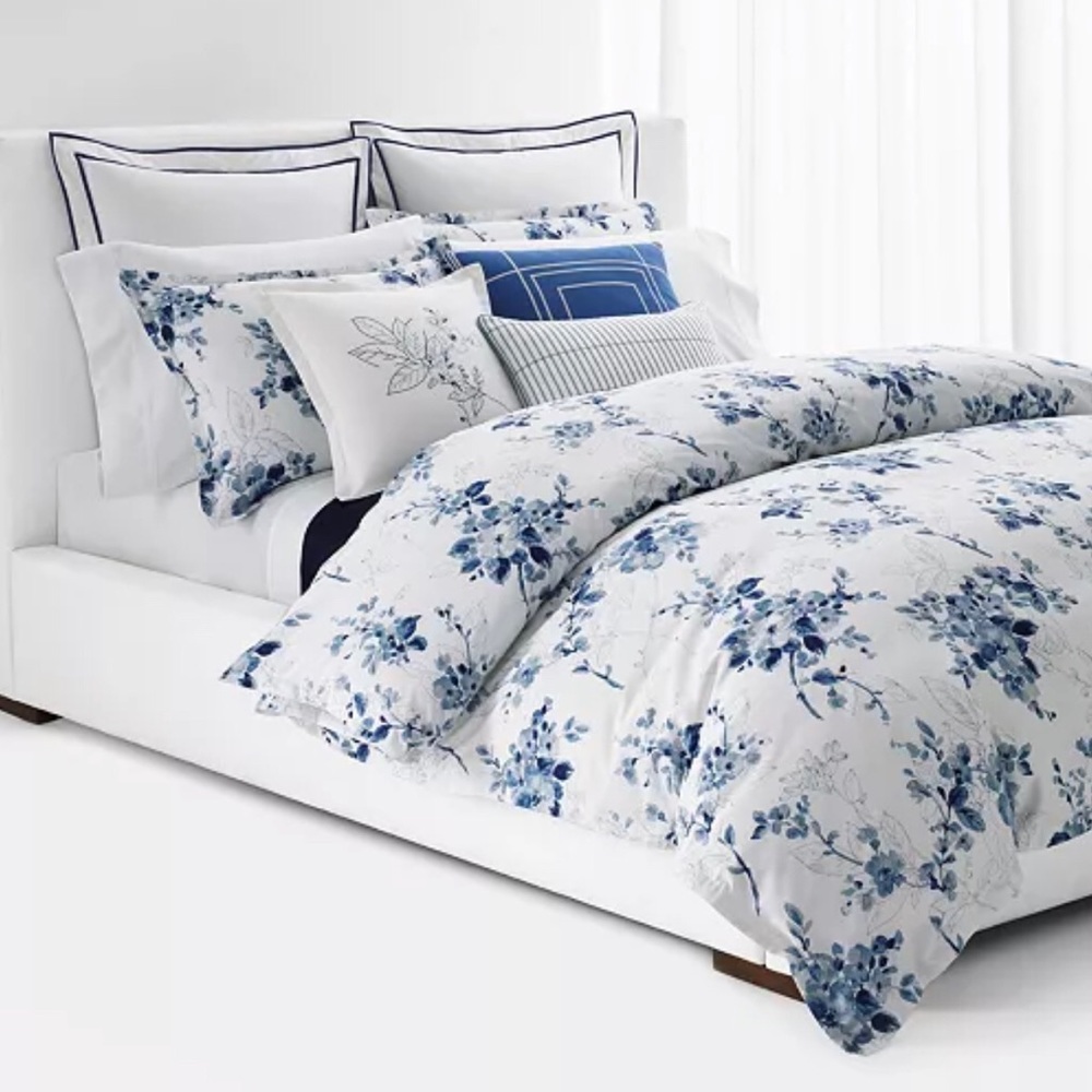 Queen Sandra Floral Duvet Cover & Pillowcase Set